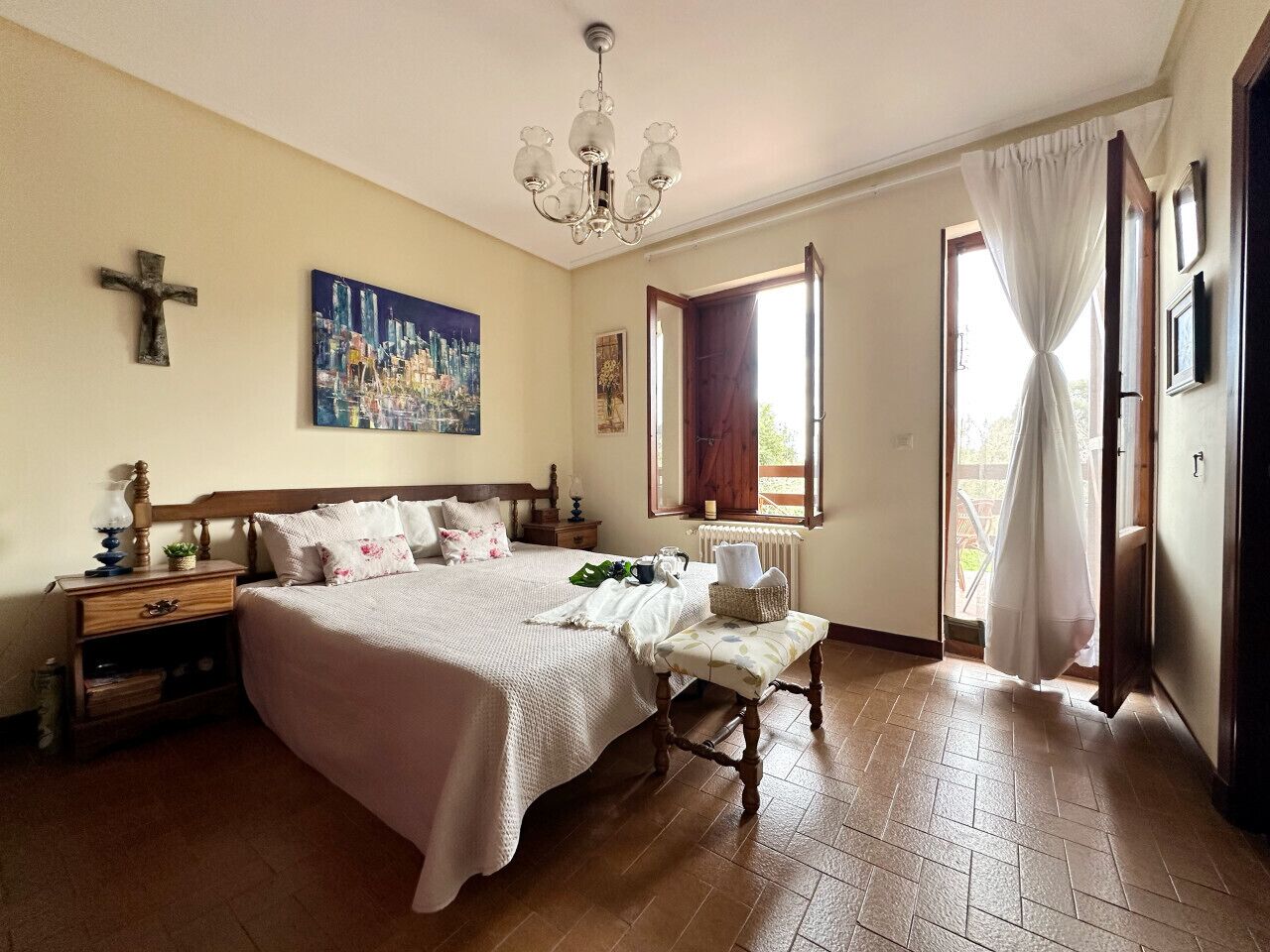 4 Schlafzimmer, Bügeleisen/Bügelbrett, Bettwäsche