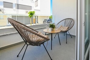 Căn hộ Deluxe, 3 phòng ngủ, hồ bơi riêng, quang cảnh vườn | Hiên