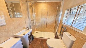 Hårføner og håndklær