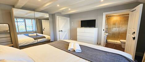 2 Schlafzimmer, Bügeleisen/Bügelbrett, kostenloses WLAN, Bettwäsche