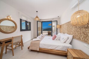 3 bedrooms, in-room safe, desk, iron/ironing board