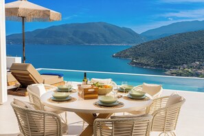 Outdoor dining - Ionian Infinity Villa (Agia Effimia)