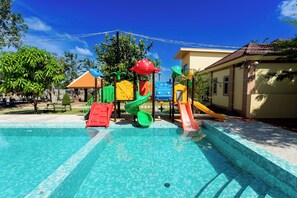2 outdoor pools - LML Kampot Relax House (Kampot)