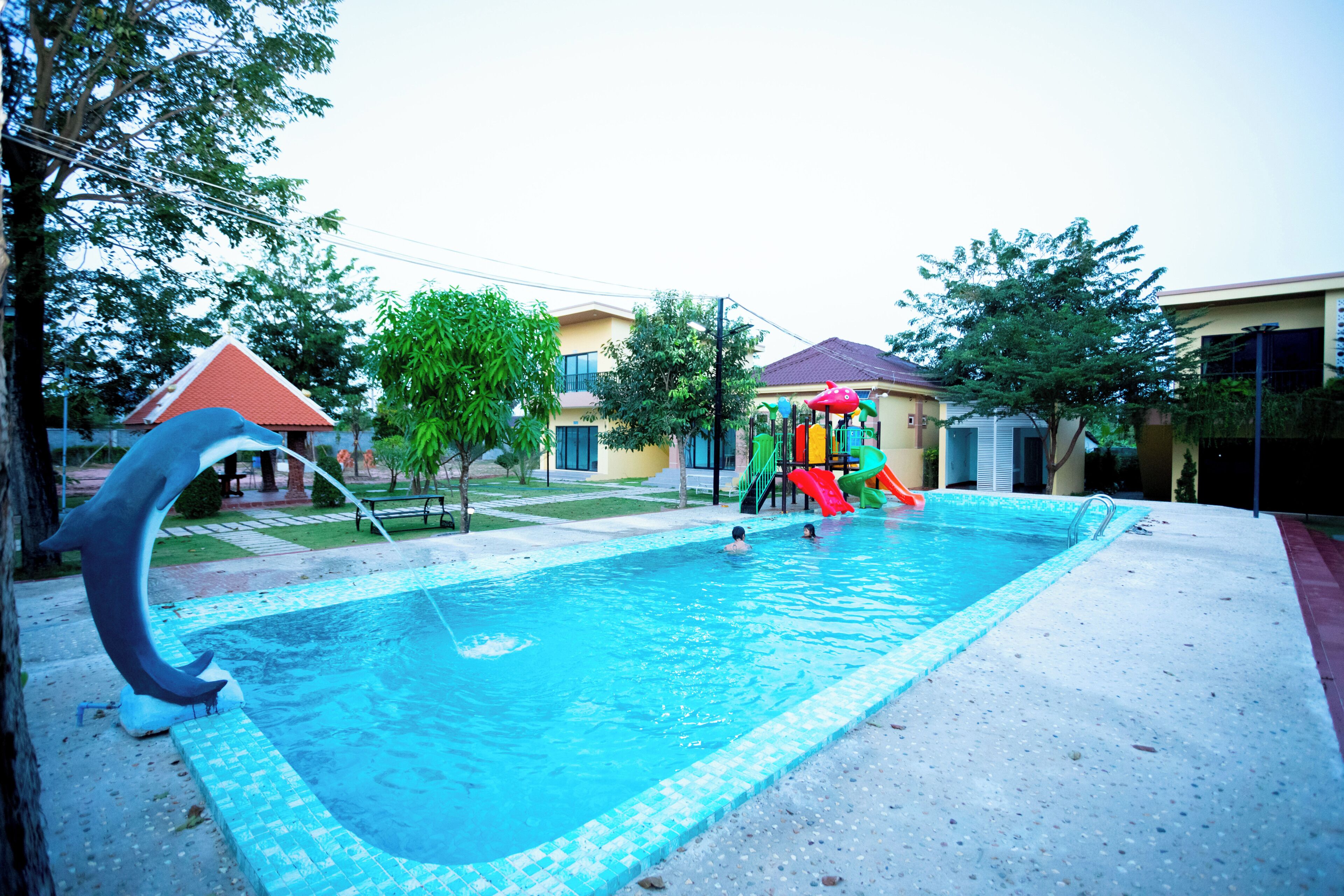 2 piscinas al aire libre