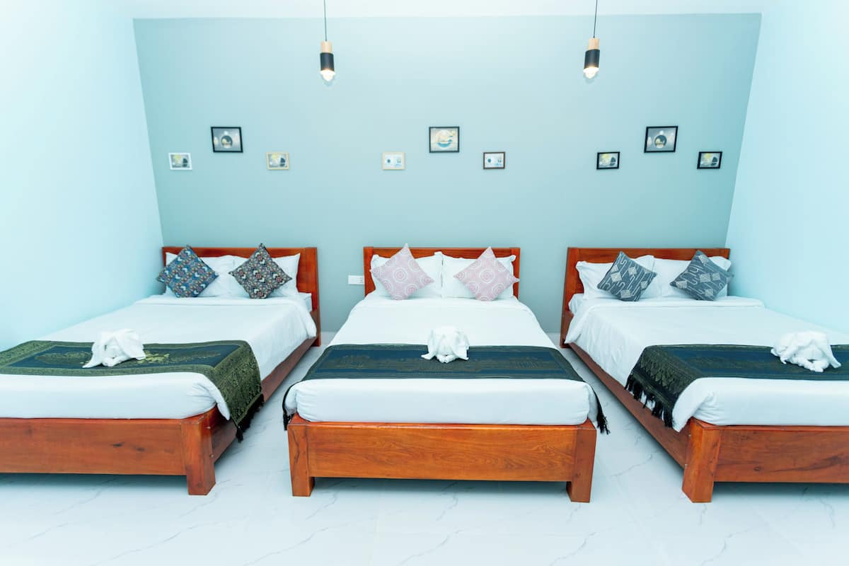 Superior Triple Room, Garden View