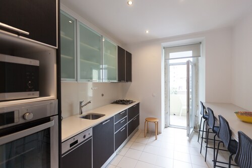 FLH Saldanha Spacious Apartment