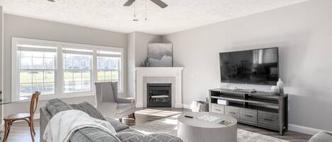 TV connectée, cheminée