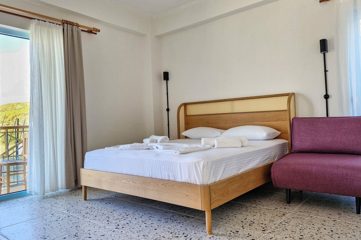 Double Room, Balcony, Sea View | Free WiFi