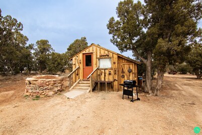 Harvest Moon Cabin near Monticello