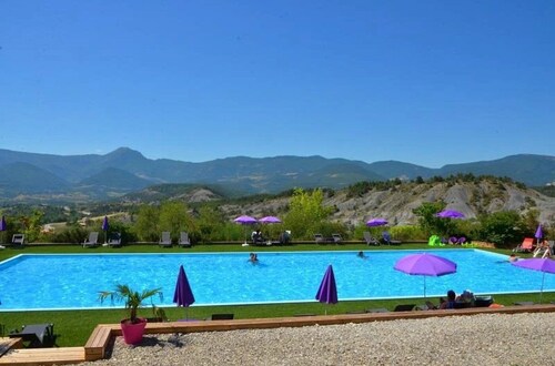 ZEcamping 4 étoiles animé piscine chauffée locatif clim