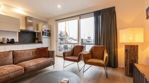 Apartment (Havenzicht 4) | Living room