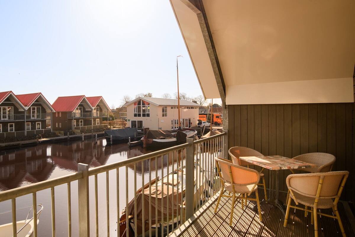 Bungalow (Havenwoning 4) | Balkong