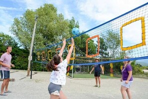 Sports court - Chalet 4 étoiles - Piscine - ccbacfi (Rosans)