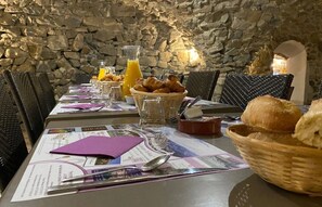 Dining - Chalet 4 étoiles - Piscine  - ccbacge (Rosans)