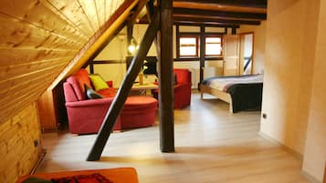 2 Schlafzimmer, Reisekinderbett, WLAN, Bettwäsche