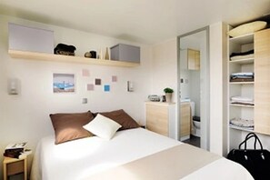 2 bedrooms, WiFi - Camping 4 étoiles - Piscine  - ccbach0 (Rosans)