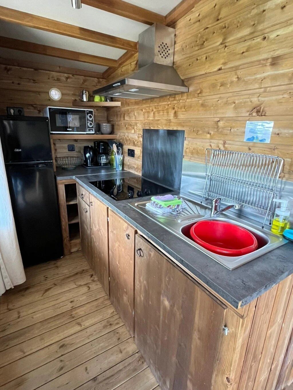 Fridge, microwave, stovetop, toaster