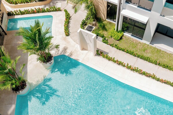Outdoor pool - Boutique Ocean View Retreat with Rooftop & Pool (Jaco)