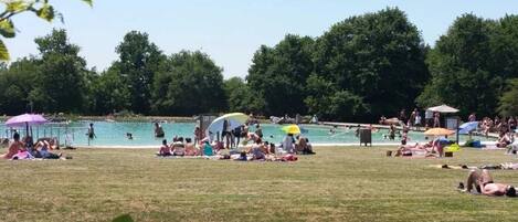 Innenpool, beheizter Pool