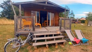 Unclassified image, 2 of 18, button