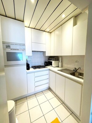 Private kitchen - Apartment in Middelkerke by the Beach (Middelkerke)