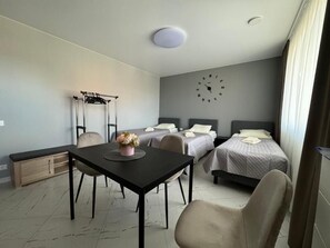 Zimmer, 1 Schlafzimmer, Raucher, Balkon | 1 Schlafzimmer