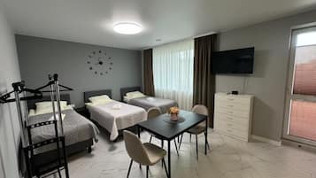 Room, 1 Bedroom, Smoking, Balcony | 1 bedroom