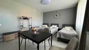 Room, 1 Bedroom, Smoking, Balcony | 1 bedroom