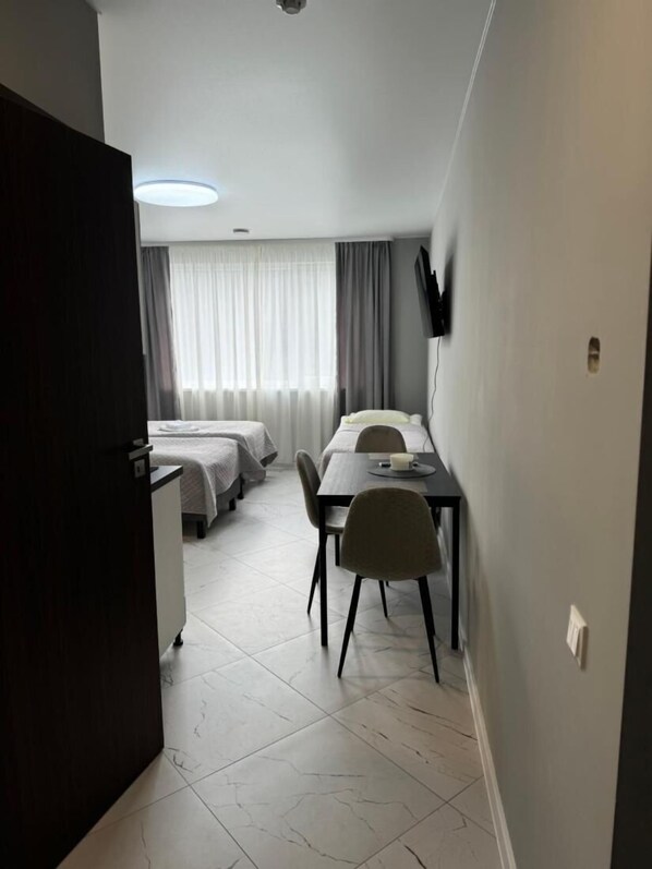 Room, 1 Bedroom, Smoking | 1 bedroom