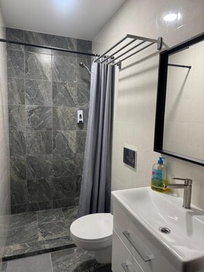 Zimmer, 1 Schlafzimmer, Raucher | Badezimmer