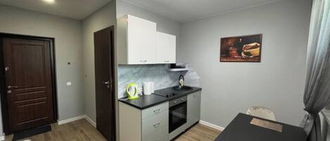 Room, 1 Bedroom, Smoking, Balcony | Dining room