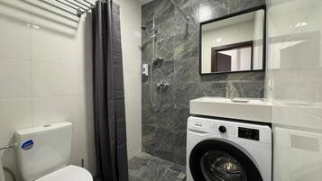 Room, 1 Bedroom, Smoking, Balcony | Bathroom