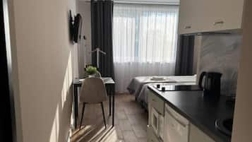 Room, 1 Bedroom, Smoking | Interior