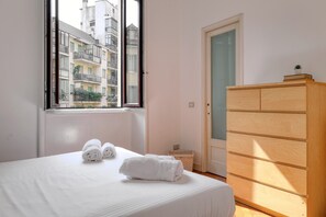 Standard Apartment | 2 bedrooms, iron/ironing board, free WiFi, bed sheets