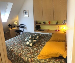 1 bedroom, iron/ironing board, free WiFi, bed sheets