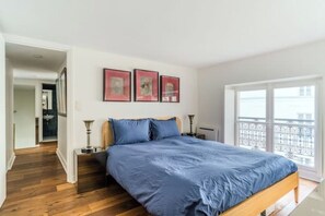 2 bedrooms, iron/ironing board, WiFi, bed sheets - Magnificent duplex in the Marais district (Paris)