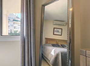 3 habitaciones, tabla de planchar con plancha y wifi gratis