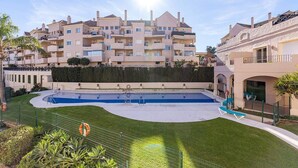 Unclassified image, 4 of 26, button - 3bed-6guests-parking-golf-pools-seaview (Manilva)