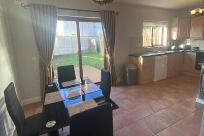 3 Bed-sleeps 5-garden-parking-pets