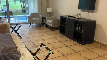 Smart TV y impresora