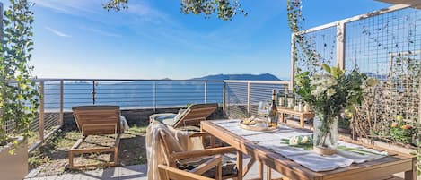 Studio (0 Bedroom) | Teras/patio