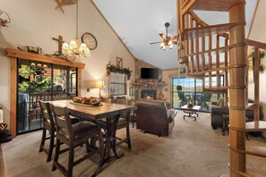 Dining - 2BR+Loft Village At Indian 1709 Point near SDC- Free Tickets Daily up to $500 (Branson)