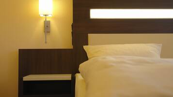 Basic Double Room | Soundproofing, WiFi (free)