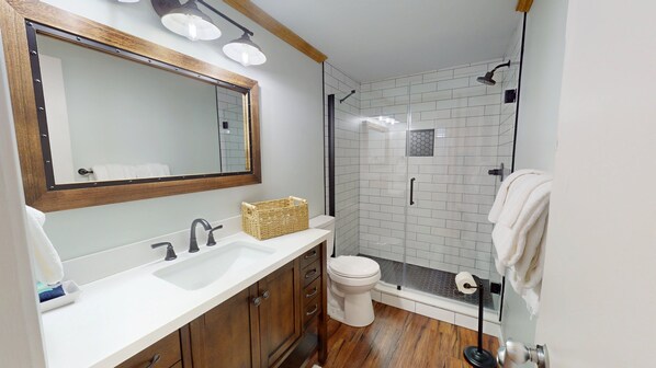 Shower, towels