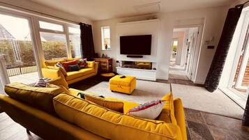 Apartemen, akses difabel | 2 kamar tidur