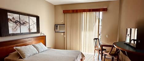 Comfort-Doppel- oder -Zweibettzimmer | Zimmersafe, individuell dekoriert, individuell eingerichtet