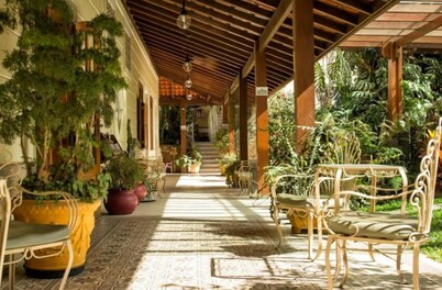 Hotel Dominguez Plaza