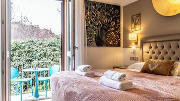 2 bedrooms, iron/ironing board, free WiFi