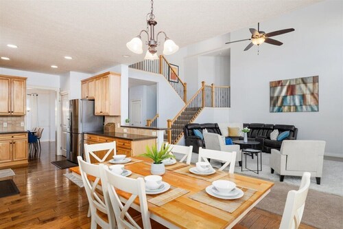 Spacious 4-bedroom house in awesome Pickerington with fitness room, WiFi