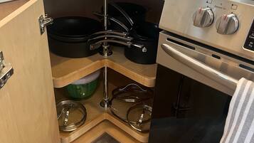 Micro-ondes, four, plaque de cuisson, lave-vaisselle